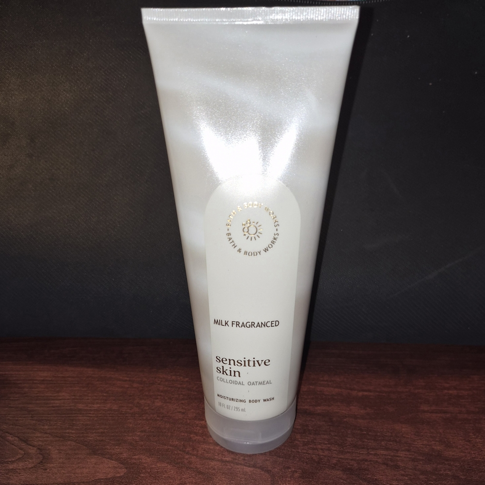 Sensitive Skin Body Wash - Milk - Bath & Body Works